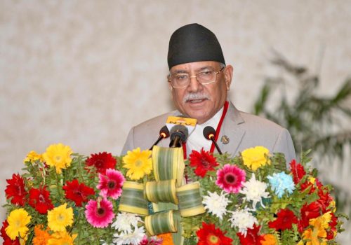 आन्दोलनरत शिक्षकका मागलाई सरकारले शीघ्र सम्बोधन गर्नुपर्छ:प्रचण्ड