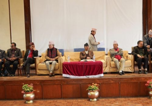 नेपाली कांग्रेस संसदीय दलको बैठक बस्दै