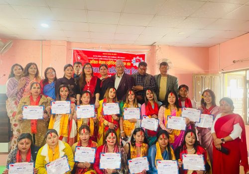 अखिल नेपाल व्युटिसियन श्रमिक संघ धादिङको अध्यक्षमा रिता थापा र सहसचिवमा कमला लामा निर्वाचित