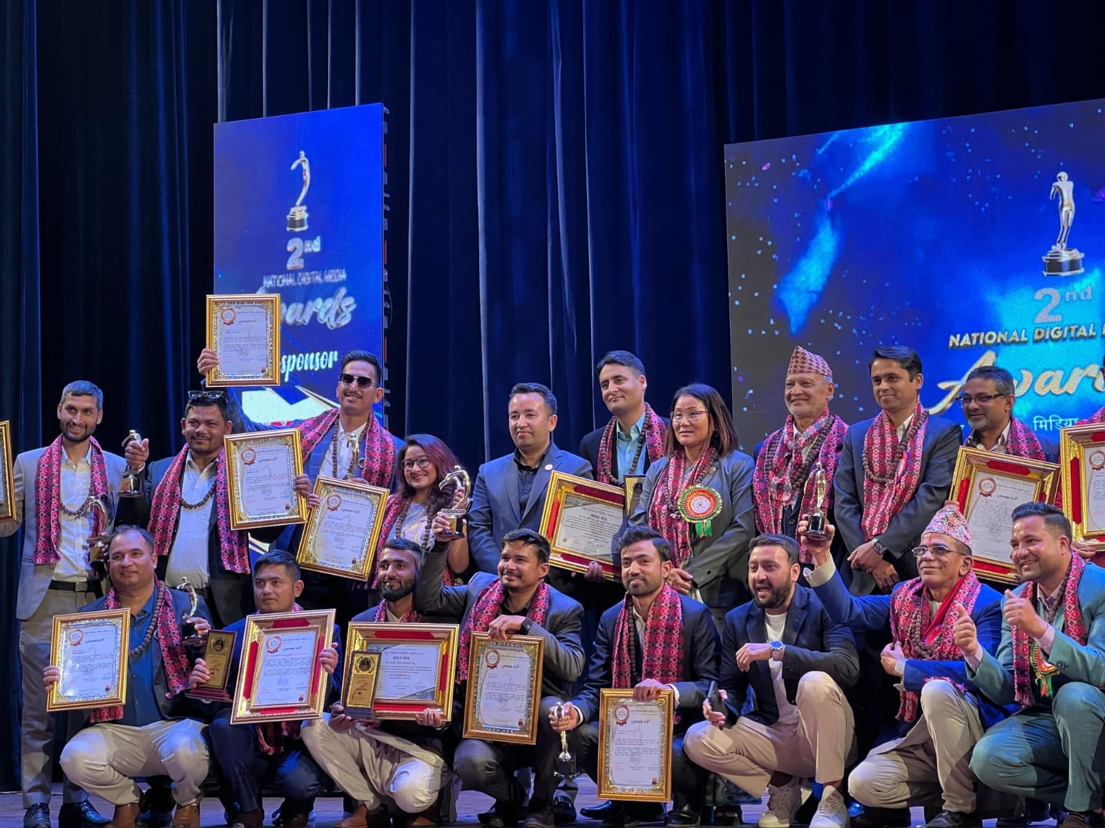 पत्रकार कुँवरलाई राष्ट्रिय डिजिटल मिडिया युवा पत्रकारिता अवार्ड