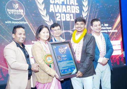 पत्रकार नवराज कुँवर नेसनल क्यापिटल अवार्ड २०८१’ बाट सम्मानित