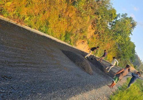महादेवबेशी–हाप्सेचौर सडक कालोपत्रे सम्पन्न, अध्यक्ष थापाद्वारा निर्माण टिमलाई धन्यवाद
