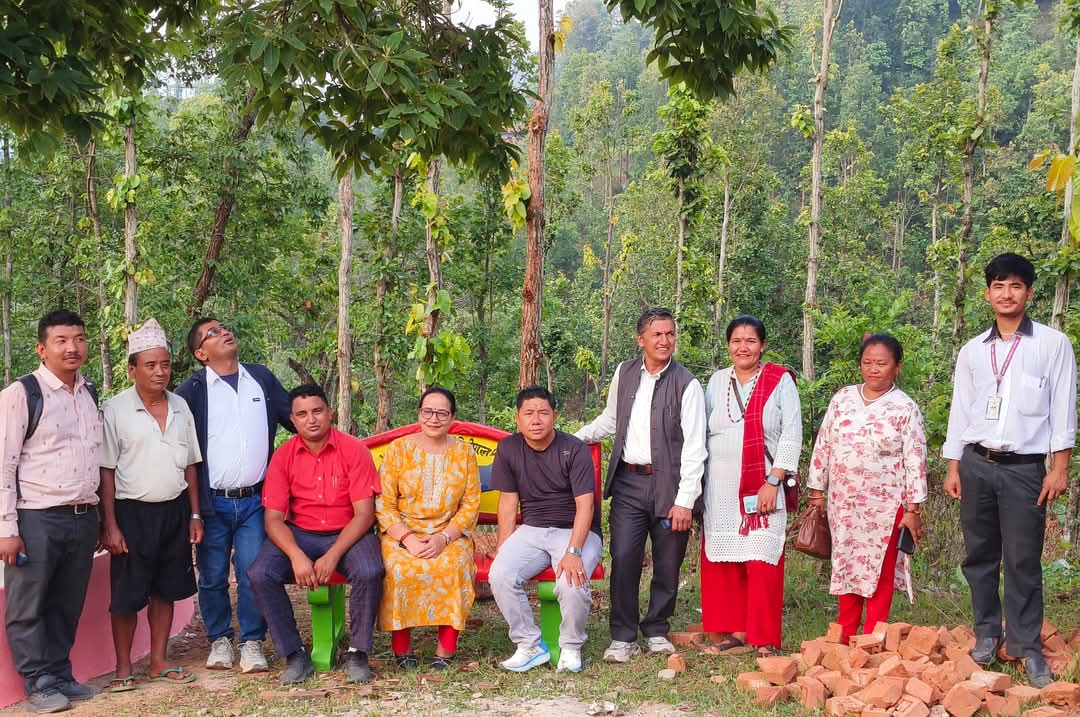 धादिङको गजुरी-७ मा शहीद शान्ति पार्क निर्माण स्थलको अनुगमन