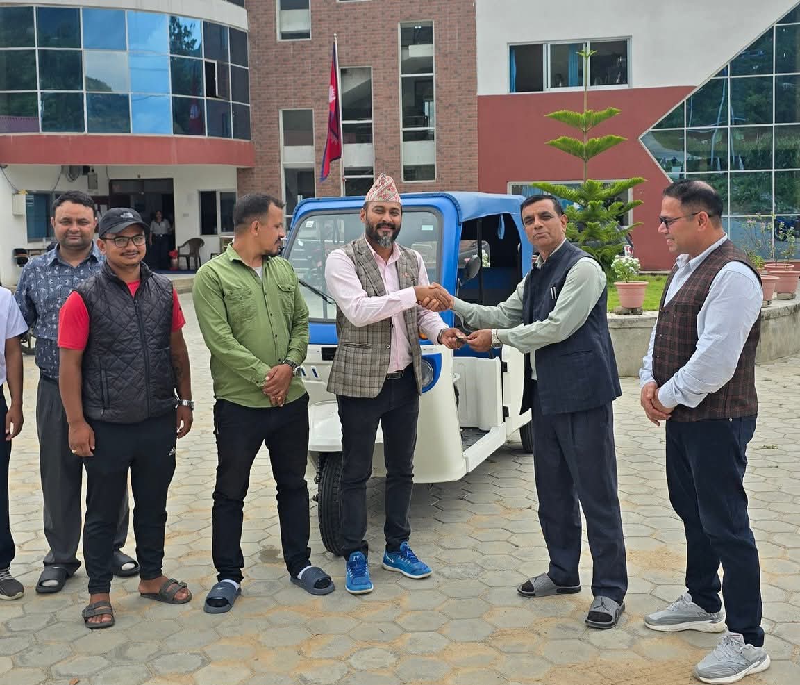 थाक्रे-६ मा जेष्ठ नागरिक, अपांग, दलित र विपन्नका लागि निःशुल्क अटो सेवा सुरु
