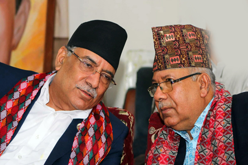 माओवादी अध्यक्ष ‘प्रचण्ड’ र एकीकृत समाजवादीका अध्यक्ष माधवकुमार नेपालबीच भेटवार्ता।