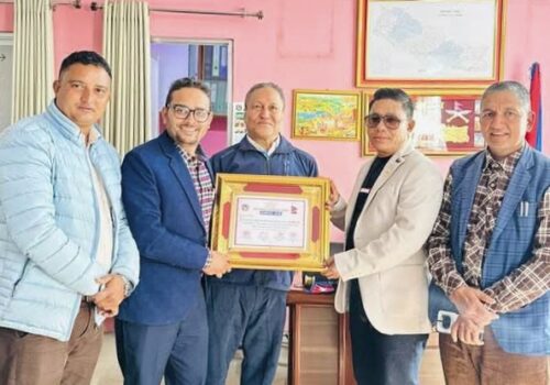 स्वास्थ्य सेवामा उत्कृष्टता: गजुरी गाउँपालिका दोस्रो स्थानमा अध्यक्ष श्रेष्ठको बधाई