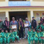 गजुरीको रिठ्ठावोटे आधारभूत विद्यालयका ७१ जना विद्यार्थीहरुलाई न्यानो पोशाक वितरण